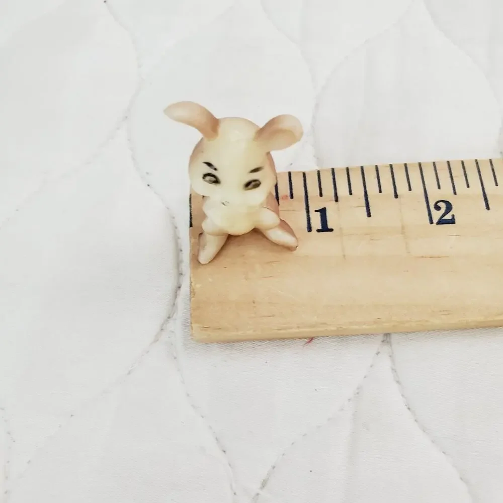 Vintage Wilton Rabbit Bunny Plastic Hong Kong Miniature Figure 2.25